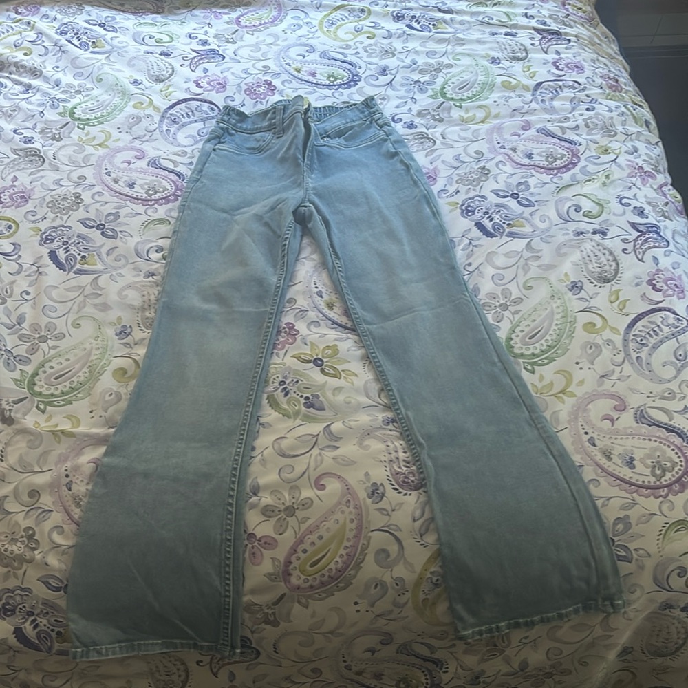 Stretchy high rise pull on jeans